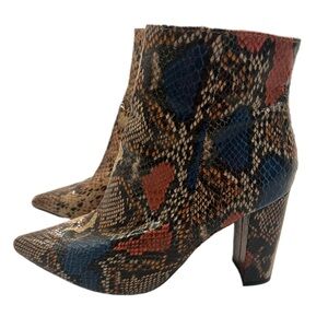 Bamboo Bellflower Women’s Size 9 snakeskin boots tan/brown-orange blue